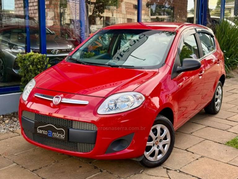 FIAT - PALIO - 2015/2016 - Vermelha - R$ 41.900,00