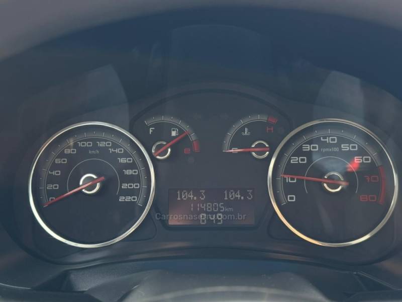 FIAT - GRAND SIENA - 2013/2013 - Branca - R$ 35.900,00