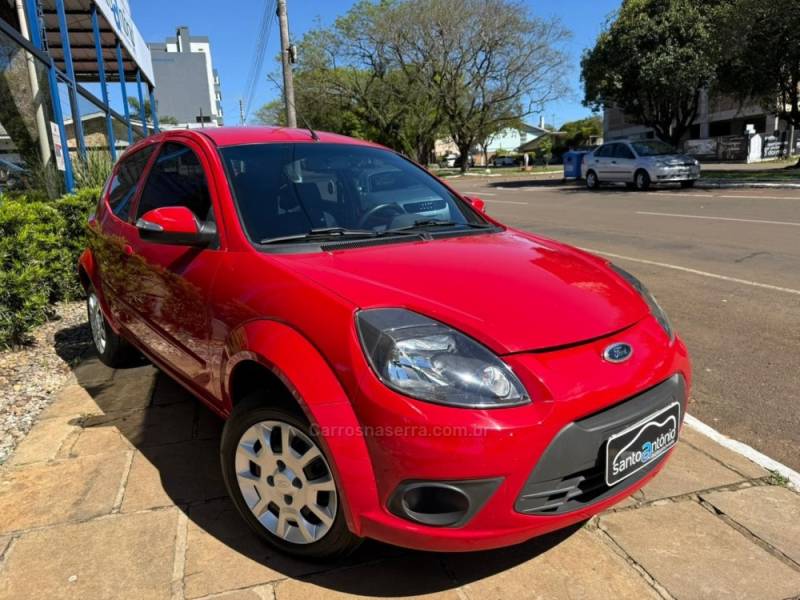 FORD - KA - 2012/2013 - Vermelha - R$ 33.900,00