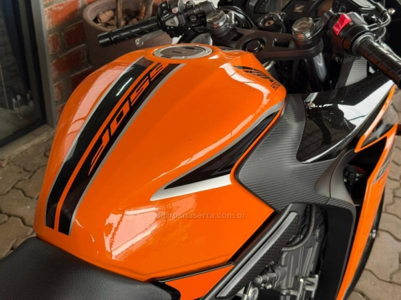 HONDA - CBR 650F - 2018/2019 - Laranja - R$ 47.900,00