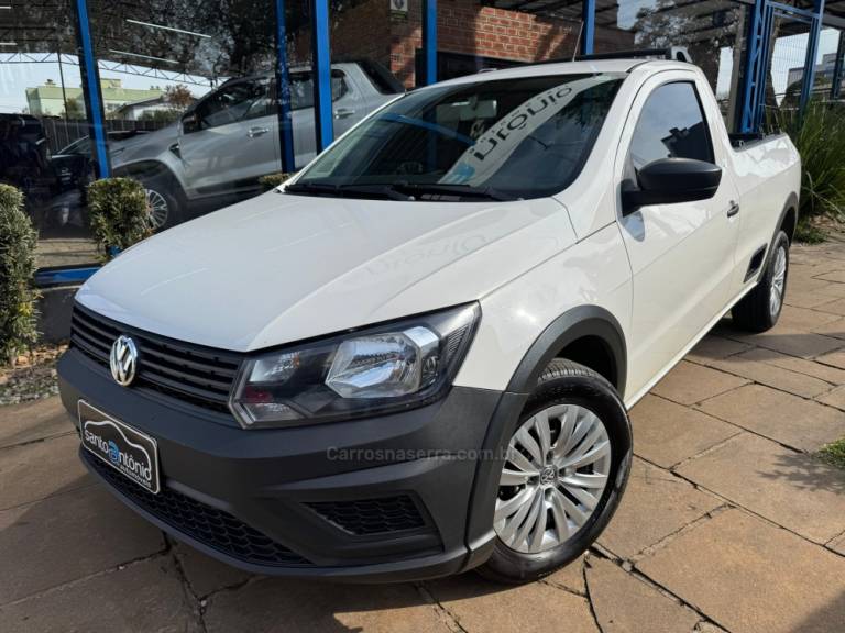 VOLKSWAGEN - SAVEIRO - 2021/2023 - Branca - R$ 61.900,00