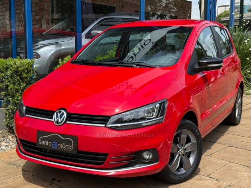 VOLKSWAGEN - FOX - 2020/2021 - Vermelha - R$ 66.900,00