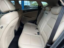 HYUNDAI - TUCSON - 2016/2017 - Preta - R$ 79.900,00