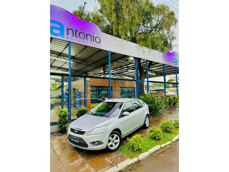 FORD - FOCUS - 2012/2013 - Prata - R$ 44.900,00