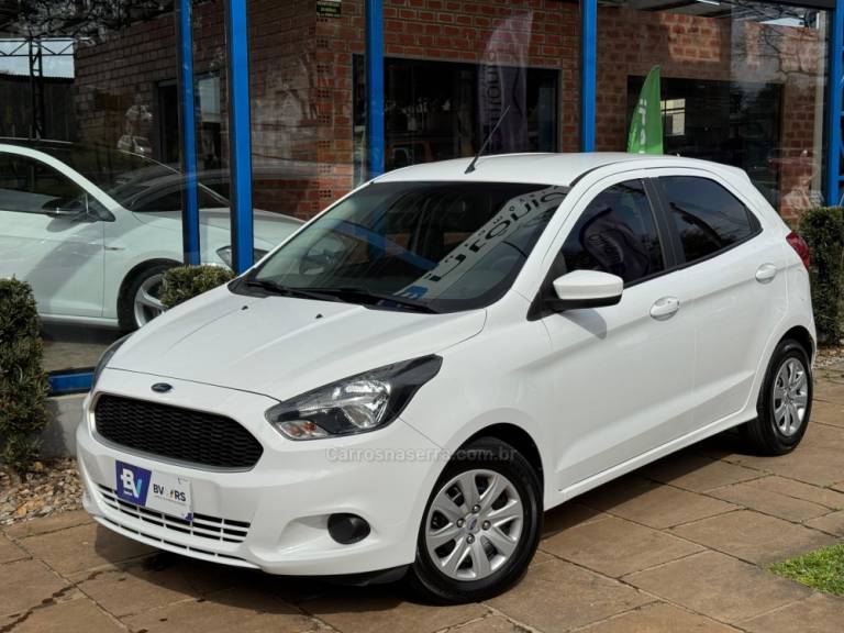 FORD - KA - 2017/2018 - Branca - R$ 41.990,00