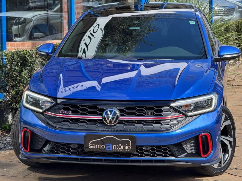 VOLKSWAGEN - JETTA - 2023/2023 - Azul - R$ 199.900,00