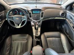 CHEVROLET - CRUZE - 2013/2014 - Preta - R$ 61.900,00