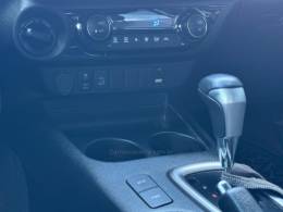 TOYOTA - HILUX - 2023/2024 - Branca - R$ 219.900,00