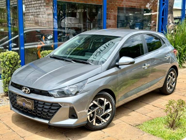 HYUNDAI - HB20 - 2023/2024 - Cinza - R$ 93.900,00