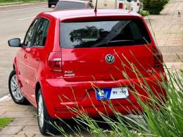 VOLKSWAGEN - FOX - 2013/2014 - Vermelha - R$ 43.900,00