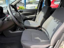 FORD - FIESTA - 2006/2007 - Prata - R$ 24.900,00