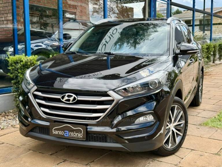 HYUNDAI - TUCSON - 2016/2017 - Preta - R$ 79.900,00