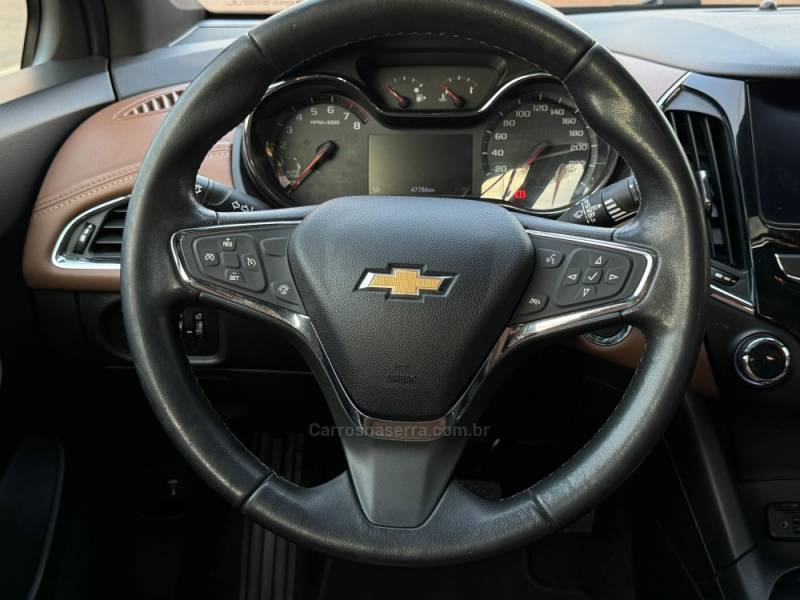 CHEVROLET - CRUZE - 2020/2020 - Preta - R$ 115.900,00