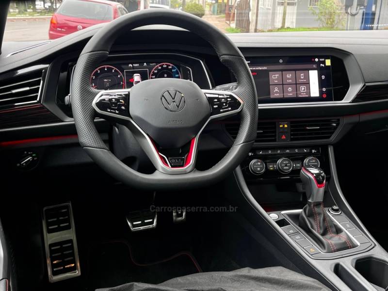 VOLKSWAGEN - JETTA - 2023/2023 - Azul - R$ 199.900,00