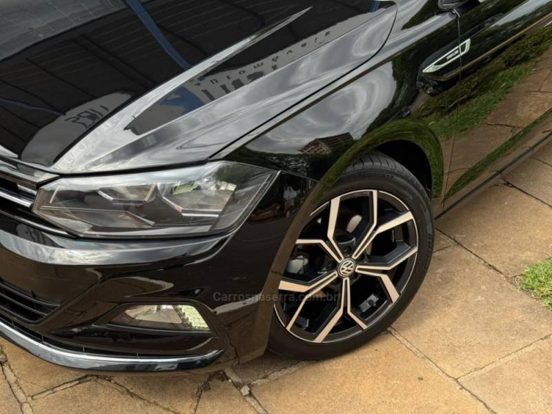 VOLKSWAGEN - POLO - 2019/2020 - Preta - R$ 84.900,00