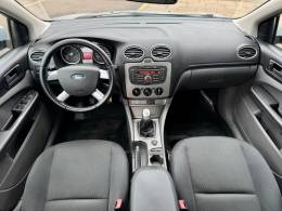 FORD - FOCUS - 2011/2012 - Prata - R$ 41.900,00