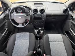 FORD - FIESTA - 2011/2012 - Branca - R$ 31.900,00