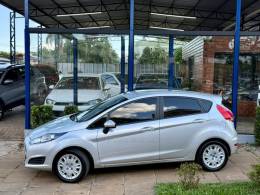 FORD - FIESTA - 2017/2017 - Prata - R$ 49.900,00