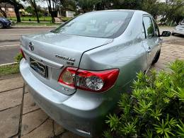 TOYOTA - COROLLA - 2011/2012 - Prata - R$ 64.900,00