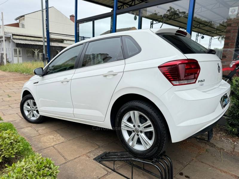 VOLKSWAGEN - POLO - 2019/2020 - Branca - R$ 71.900,00