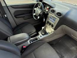 FORD - FOCUS - 2012/2012 - Prata - R$ 43.900,00