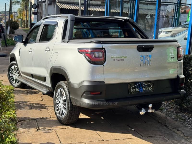 FIAT - STRADA - 2023/2023 - Prata - R$ 113.900,00