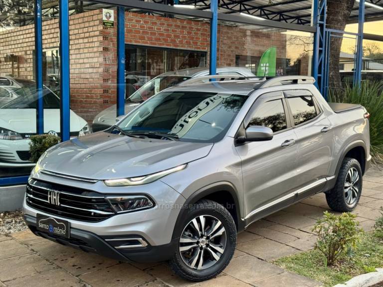 FIAT - TORO - 2022/2023 - Cinza - R$ 115.900,00