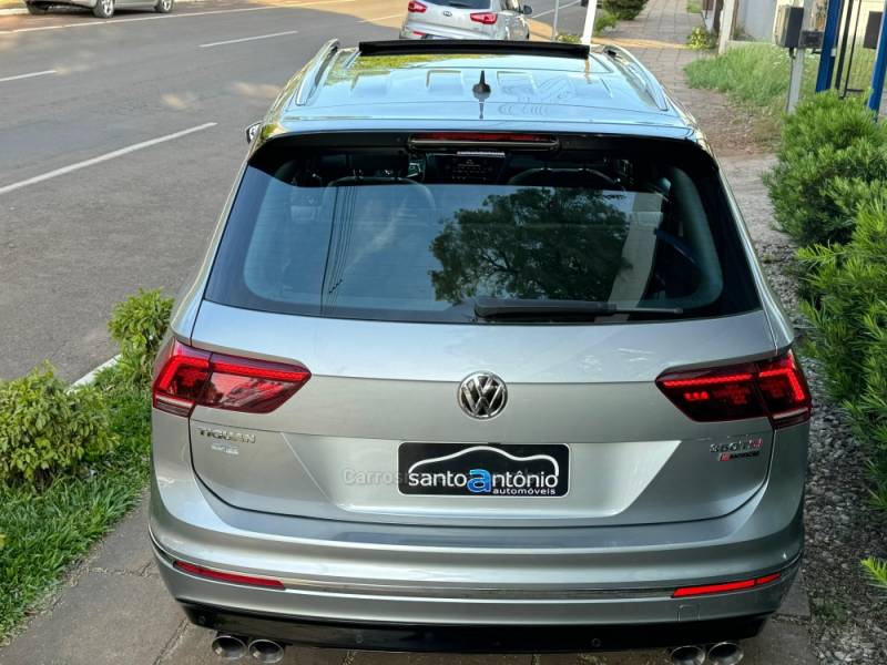 VOLKSWAGEN - TIGUAN - 2018/2019 - Prata - R$ 169.900,00