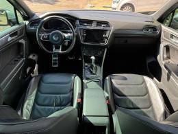 VOLKSWAGEN - TIGUAN - 2018/2019 - Prata - R$ 169.900,00