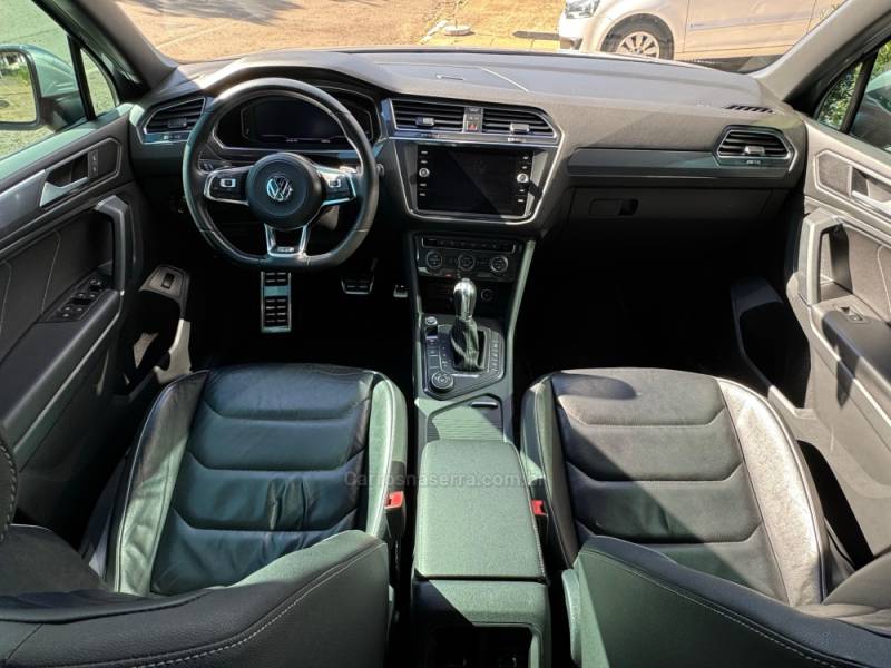 VOLKSWAGEN - TIGUAN - 2018/2019 - Prata - R$ 169.900,00