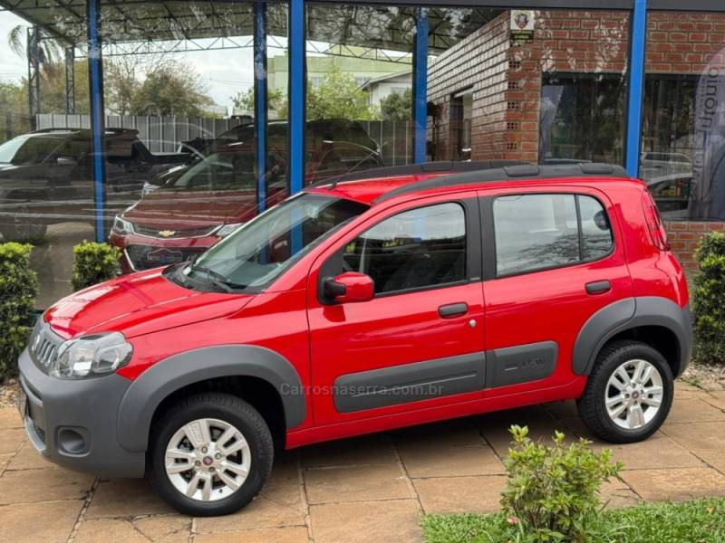 FIAT - UNO - 2012/2012 - Vermelha - R$ 44.900,00