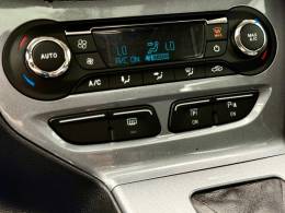 FORD - FOCUS - 2015/2015 - Preta - R$ 55.900,00