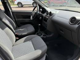 FORD - FIESTA - 2006/2007 - Prata - R$ 24.900,00
