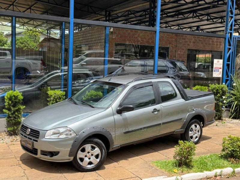 FIAT - STRADA - 2010/2010 - Cinza - R$ 44.900,00