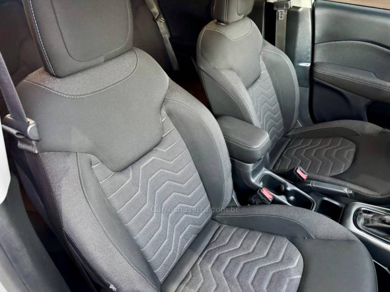 FIAT - TORO - 2022/2023 - Cinza - R$ 115.900,00
