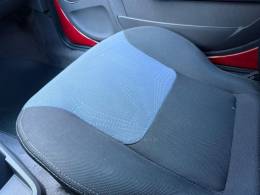 FORD - KA - 2012/2013 - Vermelha - R$ 33.900,00