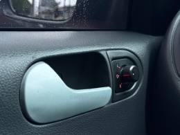 VOLKSWAGEN - GOL - 2012/2013 - Vermelha - R$ 34.900,00