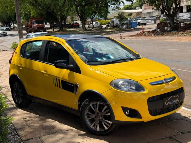 FIAT - PALIO - 2013/2014 - Amarela - R$ 44.900,00