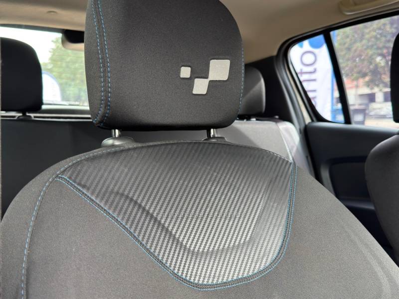 RENAULT - SANDERO - 2017/2017 - Prata - R$ 49.900,00