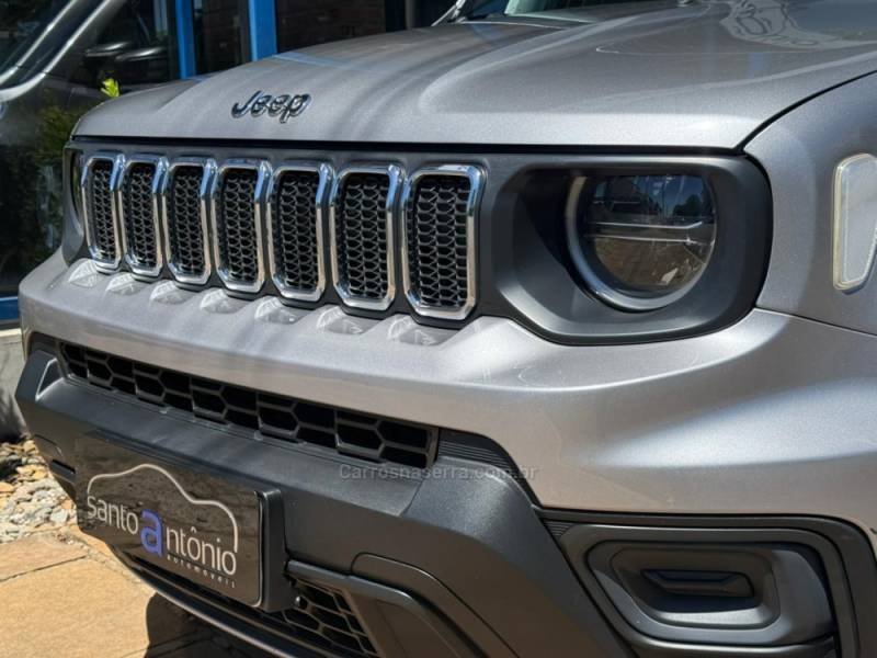 JEEP - RENEGADE - 2022/2022 - Prata - R$ 104.900,00