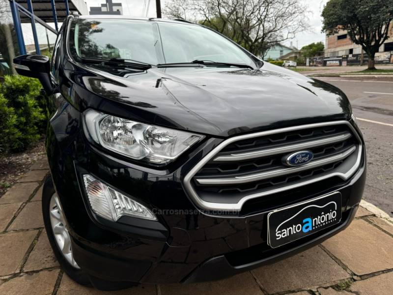 FORD - ECOSPORT - 2018/2019 - Preta - R$ 73.900,00