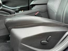 FORD - FOCUS - 2015/2015 - Preta - R$ 55.900,00