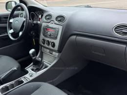 FORD - FOCUS - 2011/2012 - Prata - R$ 41.900,00
