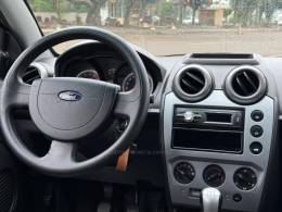 FORD - FIESTA - 2012/2013 - Branca - R$ 34.900,00