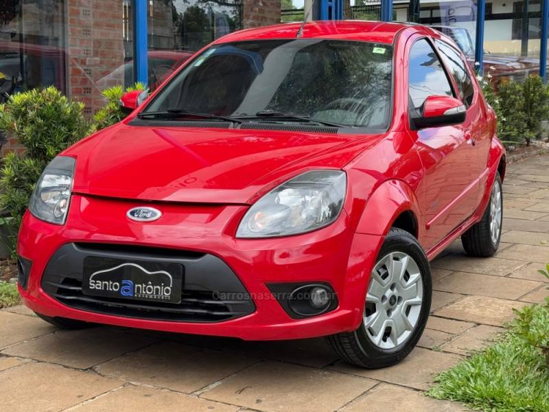 FORD - KA - 2011/2012 - Vermelha - R$ 27.900,00