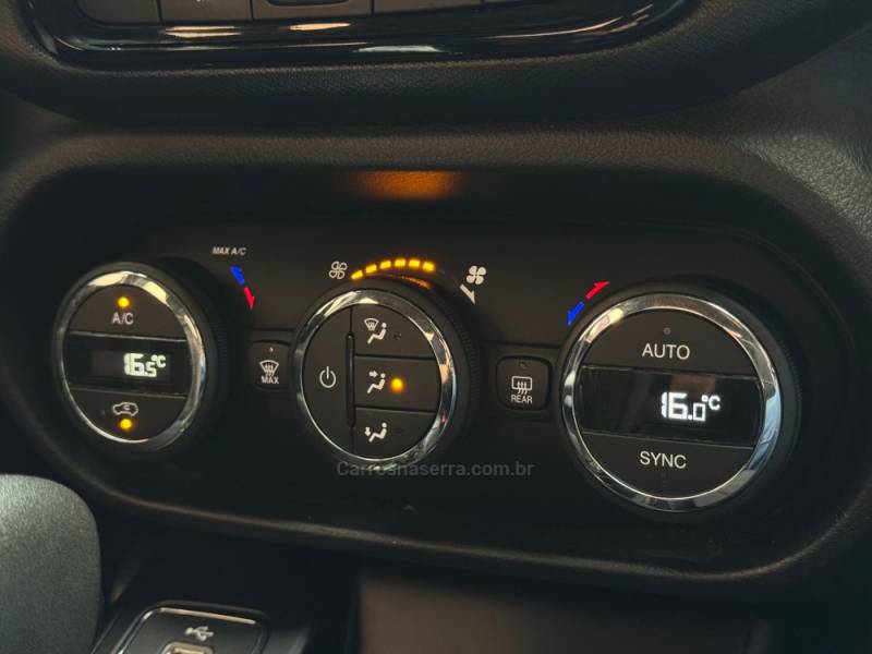 FIAT - TORO - 2016/2016 - Vermelha - R$ 92.900,00