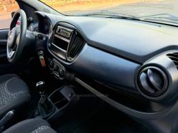 FIAT - UNO - 2021/2021 - Branca - R$ 46.900,00