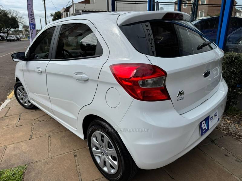 FORD - KA - 2017/2018 - Branca - R$ 41.990,00