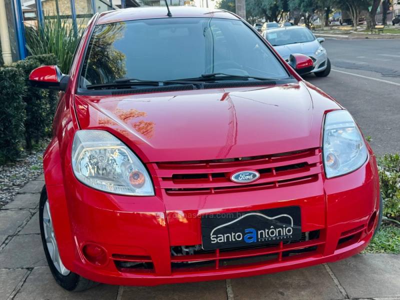 FORD - KA - 2010/2011 - Vermelha - R$ 27.900,00
