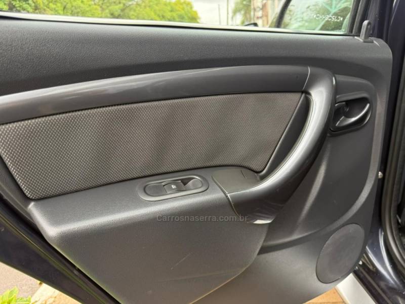 RENAULT - DUSTER - 2012/2012 - Azul - R$ 49.900,00